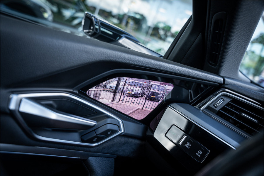 Audi e-tron 55 quattro Advanced Pro Line Plus 95 kWh ** Panodak ** B&O ** 21"