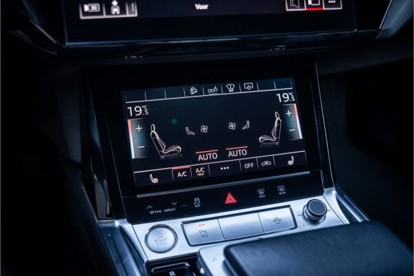 Audi e-tron 55 quattro Advanced Pro Line Plus 95 kWh ** Panodak ** B&O ** 21"