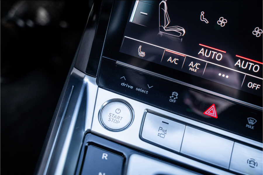 Audi e-tron 55 quattro Advanced Pro Line Plus 95 kWh ** Panodak ** B&O ** 21"