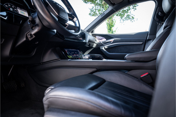 Audi e-tron 55 quattro Advanced Pro Line Plus 95 kWh ** Panodak ** B&O ** 21"