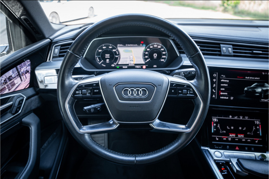 Audi e-tron 55 quattro Advanced Pro Line Plus 95 kWh ** Panodak ** B&O ** 21"