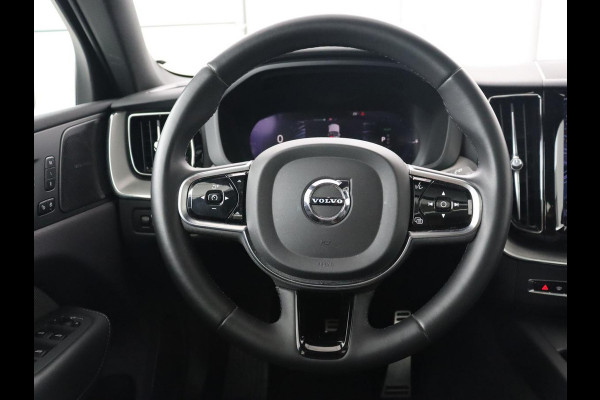 Volvo XC60 2.0 Recharge T8 AWD R-Design | Panoramadak | Trekhaak | Stoel & stuurverwarming | 360 Camera | 21'' | Harman/Kardon | Adaptive cruise | Keyless | Carplay | Memory | PHEV | Plug In