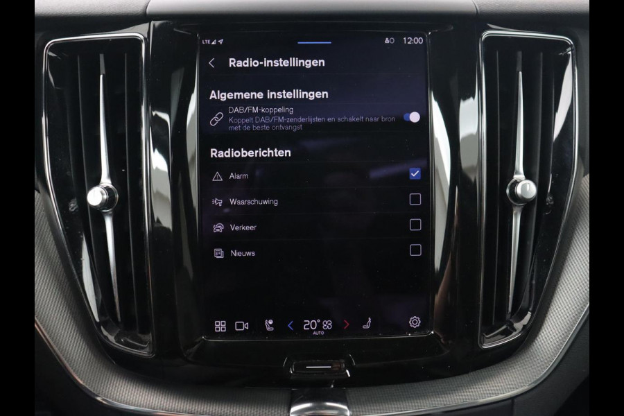 Volvo XC60 2.0 Recharge T8 AWD R-Design | Panoramadak | Trekhaak | Stoel & stuurverwarming | 360 Camera | 21'' | Harman/Kardon | Adaptive cruise | Keyless | Carplay | Memory | PHEV | Plug In