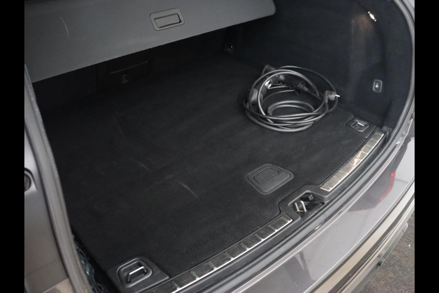 Volvo XC60 2.0 Recharge T8 AWD R-Design | Panoramadak | Trekhaak | Stoel & stuurverwarming | 360 Camera | 21'' | Harman/Kardon | Adaptive cruise | Keyless | Carplay | Memory | PHEV | Plug In