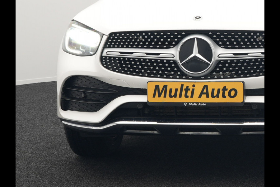 Mercedes-Benz GLC 300e 4MATIC AMG Plug In Hybrid 320pk Dealer O.H PHEV | Alcantara Sportstoelen Verwarmd | Cruise Control | Camera | Apple Carplay | 19"L.M | Navi Full Map | DAB |