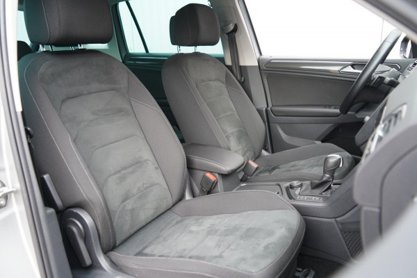Volkswagen Tiguan 2.0 TSI 4Motion Highline / Virtual cockpit / Led / PDC / 2e Eig. / NL-Auto!