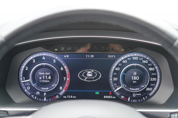 Volkswagen Tiguan 2.0 TSI 4Motion Highline / Virtual cockpit / Led / PDC / 2e Eig. / NL-Auto!