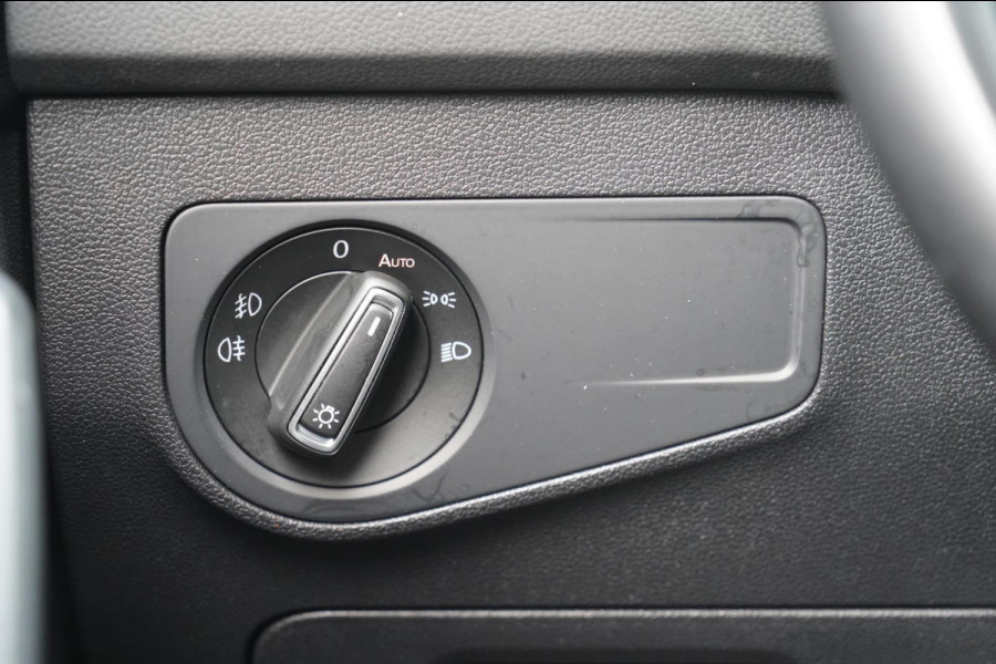 Volkswagen Tiguan 2.0 TSI 4Motion Highline / Virtual cockpit / Led / PDC / 2e Eig. / NL-Auto!