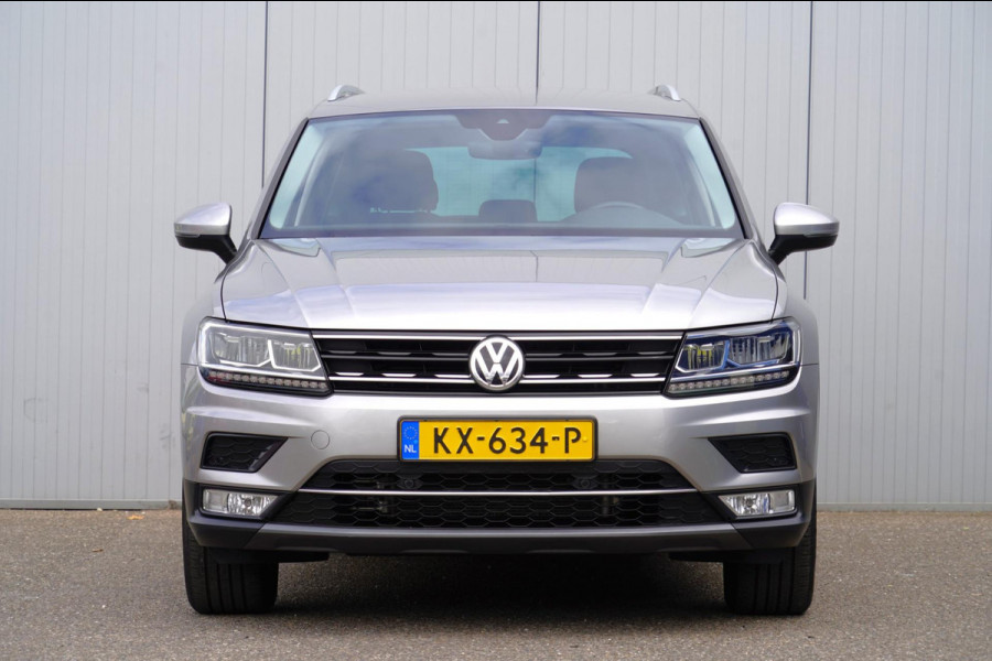 Volkswagen Tiguan 2.0 TSI 4Motion Highline / Virtual cockpit / Led / PDC / 2e Eig. / NL-Auto!
