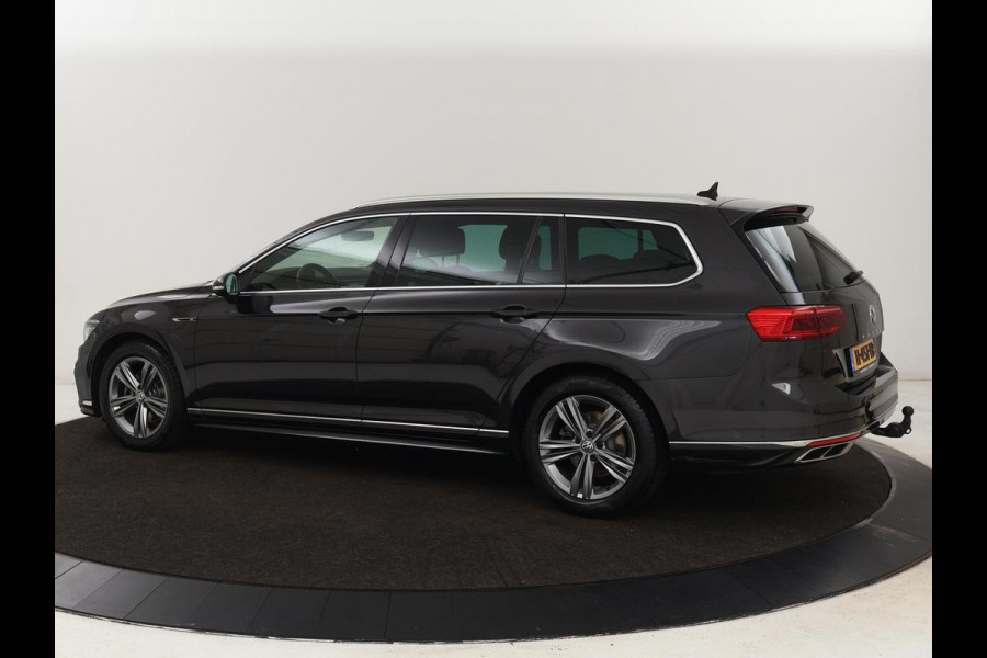 Volkswagen Passat 1.5 TSI R Line | Stoelverwarming | Trekhaak | Camera | Adaptive cruise | Leder/Alcantara | Carplay | Virtual Cockpit | Keyless | Matrix LED | Navigatie