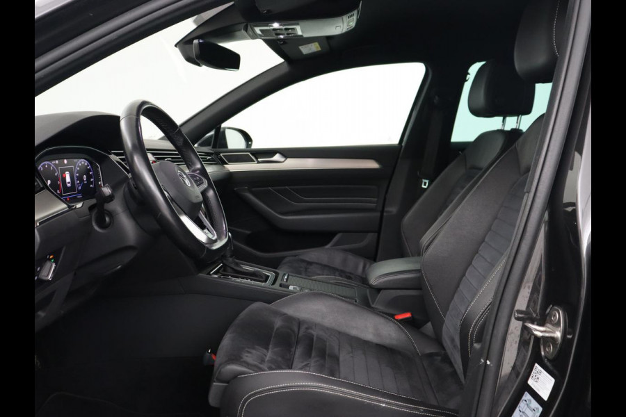 Volkswagen Passat 1.5 TSI R Line | Stoelverwarming | Trekhaak | Camera | Adaptive cruise | Leder/Alcantara | Carplay | Virtual Cockpit | Keyless | Matrix LED | Navigatie