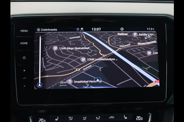 Volkswagen Passat 1.5 TSI R Line | Stoelverwarming | Trekhaak | Camera | Adaptive cruise | Leder/Alcantara | Carplay | Virtual Cockpit | Keyless | Matrix LED | Navigatie