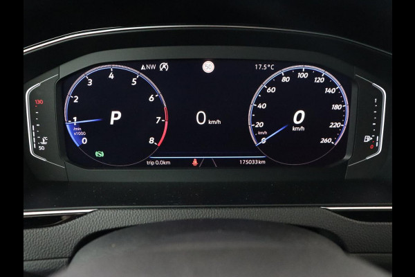 Volkswagen Passat 1.5 TSI R Line | Stoelverwarming | Trekhaak | Camera | Adaptive cruise | Leder/Alcantara | Carplay | Virtual Cockpit | Keyless | Matrix LED | Navigatie