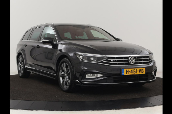 Volkswagen Passat 1.5 TSI R Line | Stoelverwarming | Trekhaak | Camera | Adaptive cruise | Leder/Alcantara | Carplay | Virtual Cockpit | Keyless | Matrix LED | Navigatie