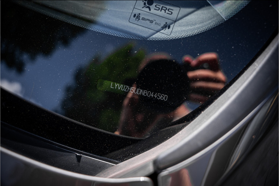 Volvo XC60 2.0 T8 Plug-in hybrid AWD R-Design ** Panodak ** Ventilatie ** Harman/Kardon