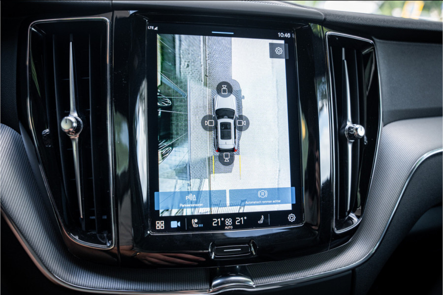Volvo XC60 2.0 T8 Plug-in hybrid AWD R-Design ** Panodak ** Ventilatie ** Harman/Kardon