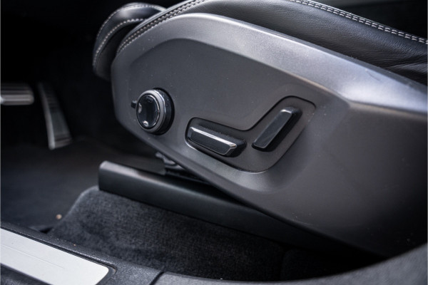 Volvo XC60 2.0 T8 Plug-in hybrid AWD R-Design ** Panodak ** Ventilatie ** Harman/Kardon