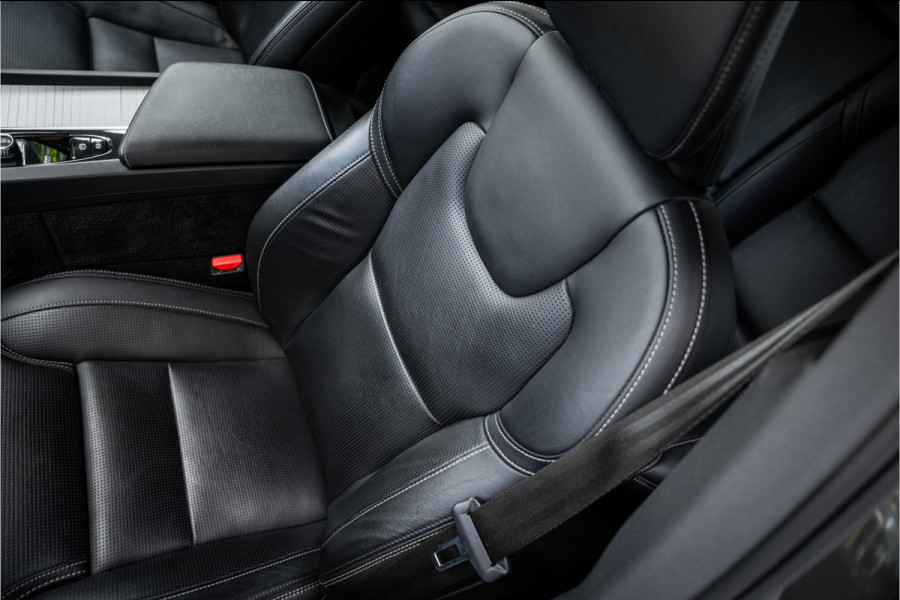 Volvo XC60 2.0 T8 Plug-in hybrid AWD R-Design ** Panodak ** Ventilatie ** Harman/Kardon