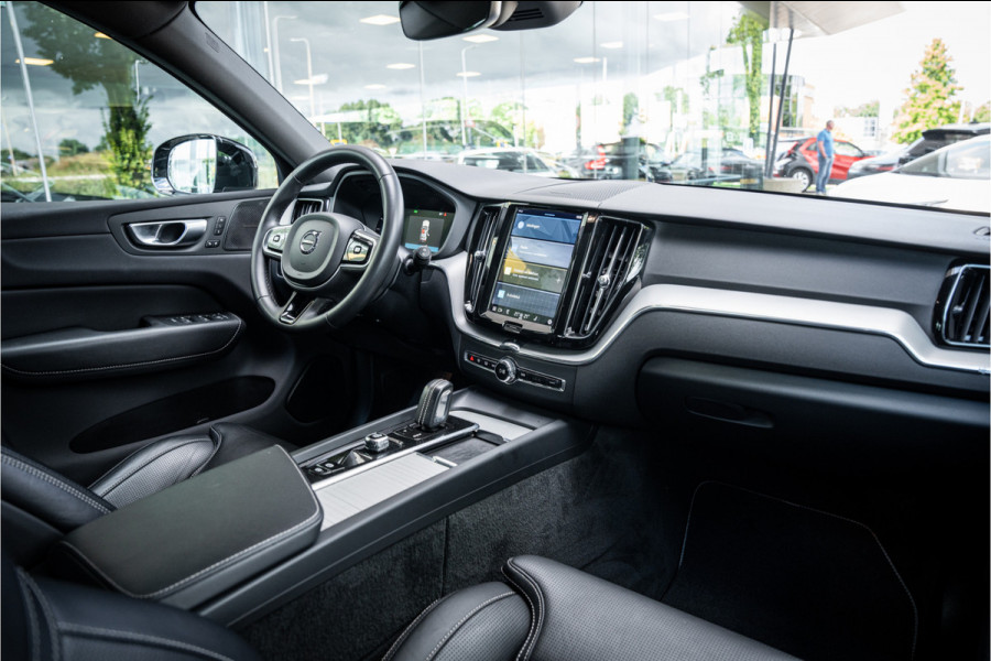 Volvo XC60 2.0 T8 Plug-in hybrid AWD R-Design ** Panodak ** Ventilatie ** Harman/Kardon