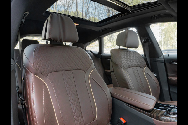 BMW 6 Serie Gran Turismo 640i xDrive M-Sport - Pano - Active Steering - Driving Ass Prof - Massage - GT