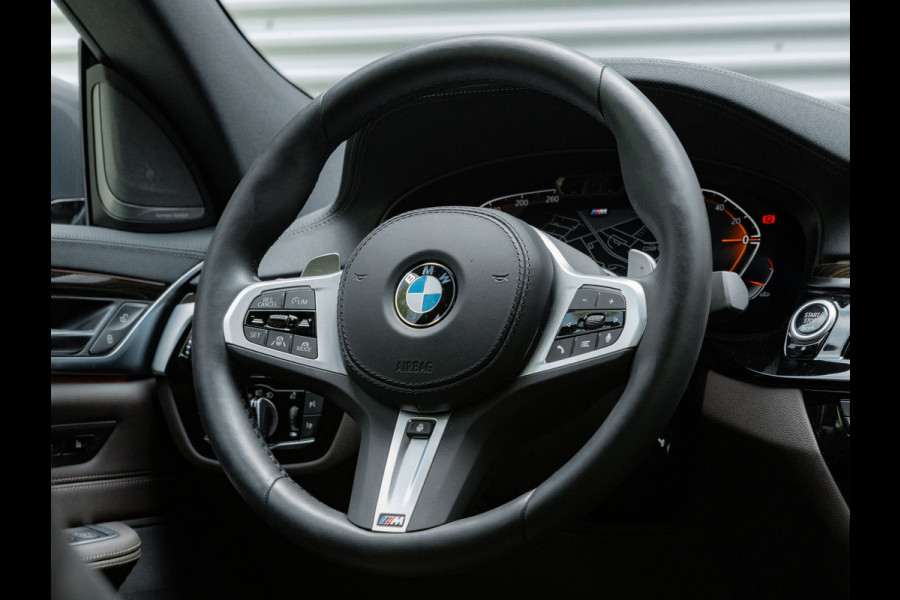 BMW 6 Serie Gran Turismo 640i xDrive M-Sport - Pano - Active Steering - Driving Ass Prof - Massage - GT
