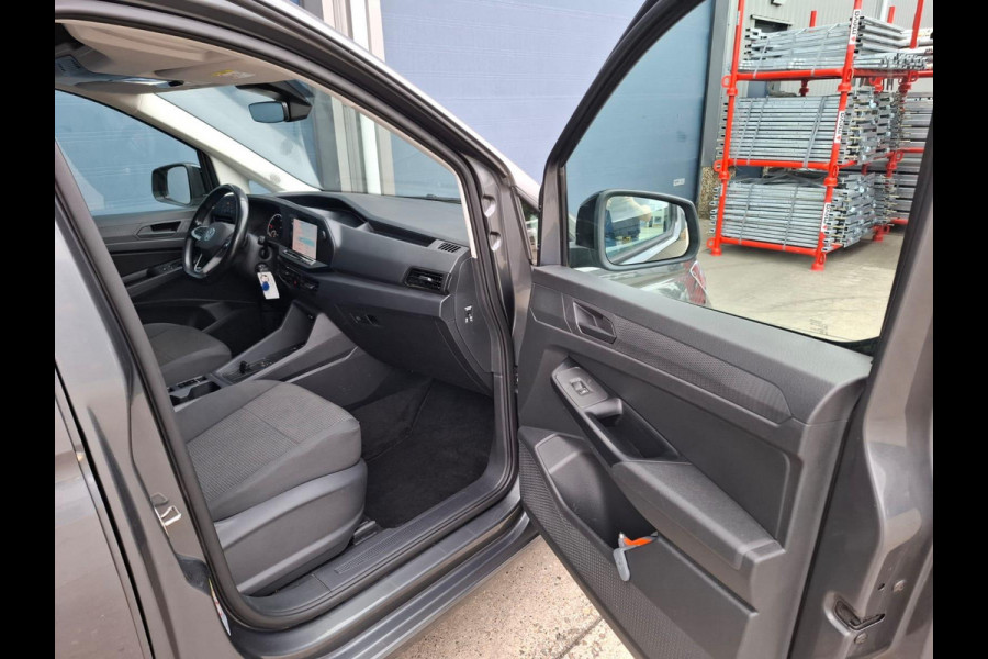 Volkswagen Caddy Cargo 2.0 TDI Style AUTOMAAT / CARPLAY / TREKHAAK / EURO 6 / N.A.P