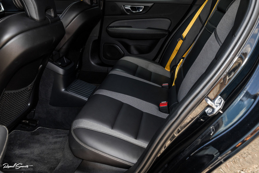 Volvo V60 2.0 T8 Twin Engine AWD Polestar Engineered | Cruise control | Memory | Harman Kardon | Ohlins demping systeem |