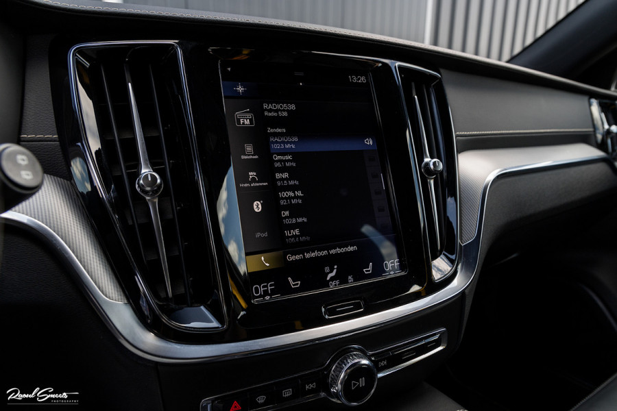 Volvo V60 2.0 T8 Twin Engine AWD Polestar Engineered | Cruise control | Memory | Harman Kardon | Ohlins demping systeem |