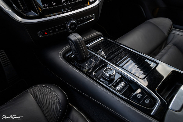 Volvo V60 2.0 T8 Twin Engine AWD Polestar Engineered | Cruise control | Memory | Harman Kardon | Ohlins demping systeem |