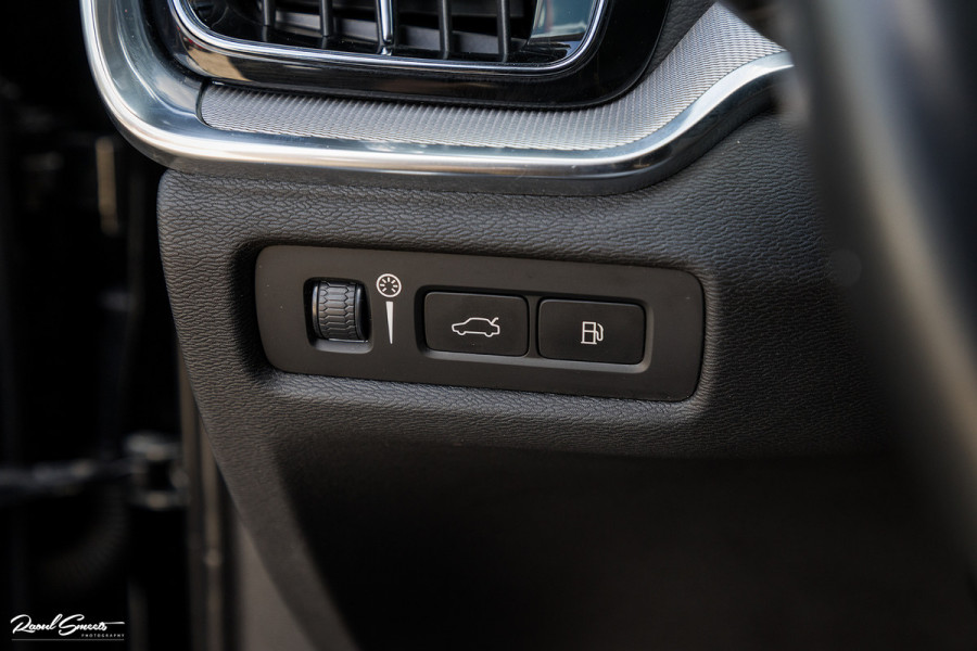 Volvo V60 2.0 T8 Twin Engine AWD Polestar Engineered | Cruise control | Memory | Harman Kardon | Ohlins demping systeem |