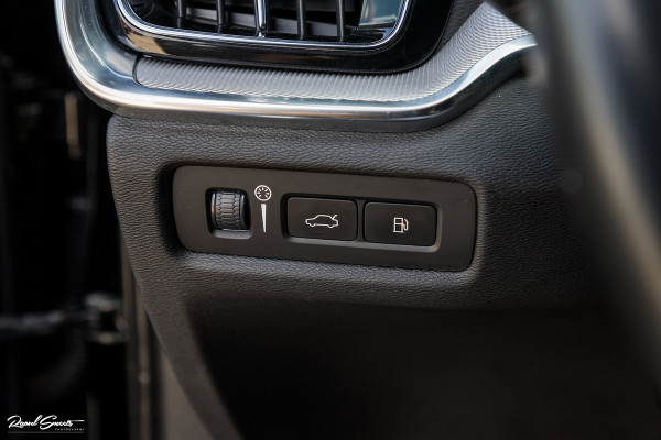 Volvo V60 2.0 T8 Twin Engine AWD Polestar Engineered | Cruise control | Memory | Harman Kardon | Ohlins demping systeem |