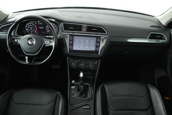 Volkswagen Tiguan 1.4 TSI ACT Highline (PANORAMADAK, TREKHAAK, STOELVERWARMING, LEER, DIGITALE COCKPIT, ACHTERUITRIJCAMERA) )