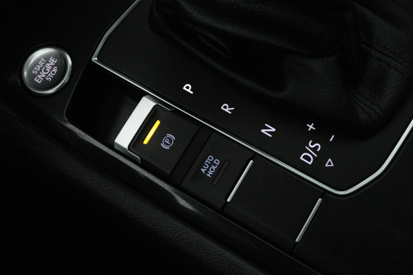 Volkswagen Tiguan 1.4 TSI ACT Highline (PANORAMADAK, TREKHAAK, STOELVERWARMING, LEER, DIGITALE COCKPIT, ACHTERUITRIJCAMERA) )