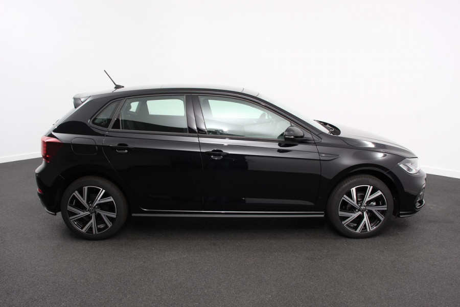 Volkswagen Polo 1.0 TSI DSG R-Line Demo! | Panorama dak Navigatie App Connect Climate Control DAB | LED Parkeer sensoren Camera Cruise control adaptive  Lichtmetalen velgen