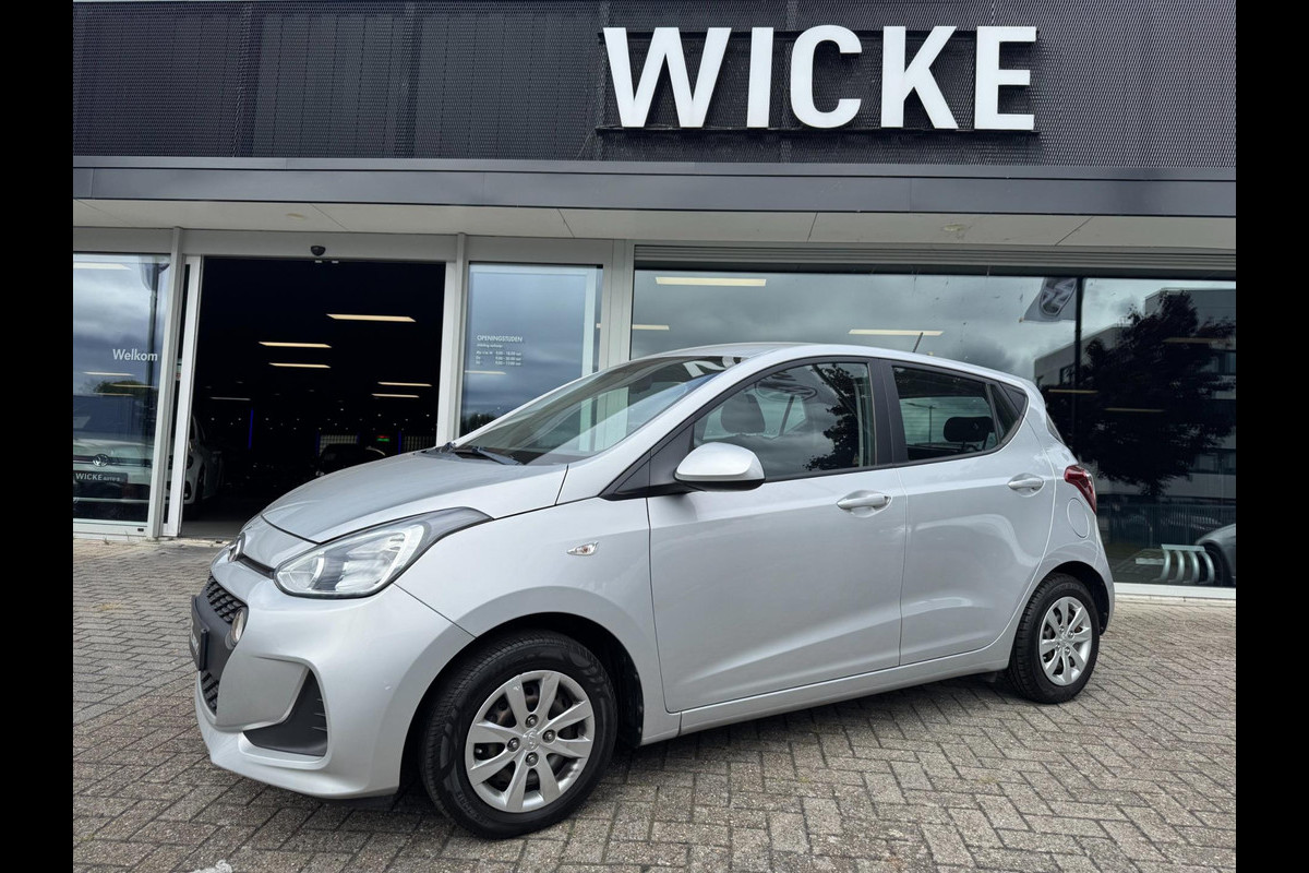 Hyundai i10 1.0i Comfort Navigatie Airco Cruise control 2018 Hyundai i10 1.0i Comfort Navigatie Airco Cruise control 2018