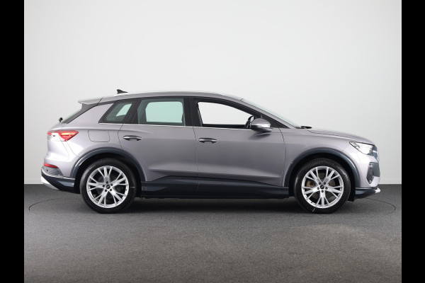 Audi Q4 e-tron 40 Advanced edition 77 kWh 204 pk | SoH 97% | Navigatie | Warmtepomp | Parkeersensoren achter | Autom. airco (3 zones) | Matrix LED koplampen | Lichtmetalen velgen 20" |