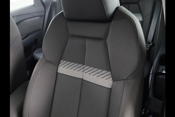 Audi Q4 e-tron 40 Advanced edition 77 kWh 204 pk | SoH 97% | Navigatie | Warmtepomp | Parkeersensoren achter | Autom. airco (3 zones) | Matrix LED koplampen | Lichtmetalen velgen 20" |