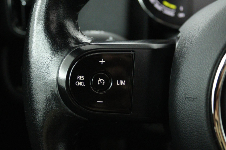 MINI Countryman 2.0 Cooper S E ALL4 Classic (PANORAMADAK, ACHTERUITRIJCAMERA, STOELVERWARMING, NAVIGATIE, LEER, CRUISE)