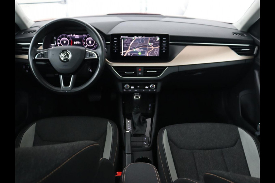 Škoda Kamiq 1.0 TSI Business Edition | Panoramadak | Trekhaak | Stoelverwarming | Virtual Cockpit | Carplay | Climate control | Keyless | Cruise control | Full LED | Getint glas