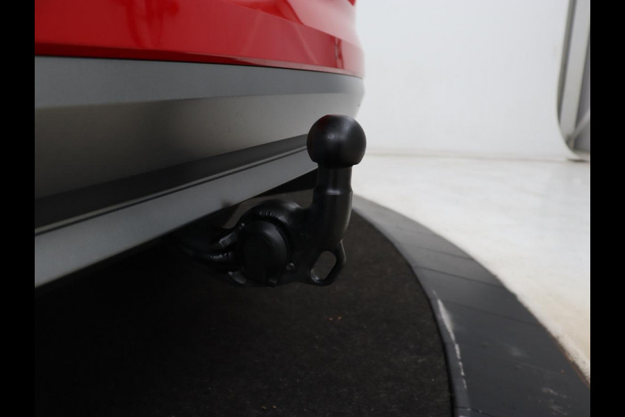 Škoda Kamiq 1.0 TSI Business Edition | Panoramadak | Trekhaak | Stoelverwarming | Virtual Cockpit | Carplay | Climate control | Keyless | Cruise control | Full LED | Getint glas