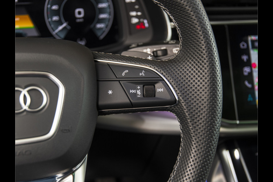 Audi Q8 55 TFSI e quattro 23"-PANO-B&O-TOUR-CITY-PARK