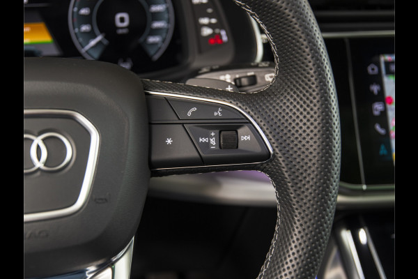 Audi Q8 55 TFSI e quattro 23"-PANO-B&O-TOUR-CITY-PARK
