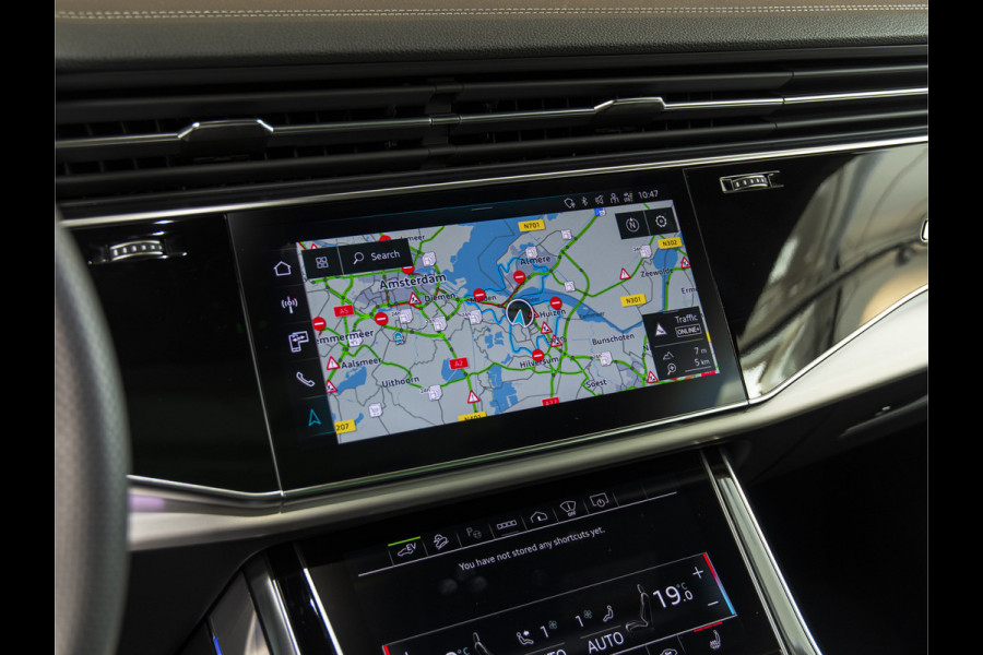 Audi Q8 55 TFSI e quattro 23"-PANO-B&O-TOUR-CITY-PARK