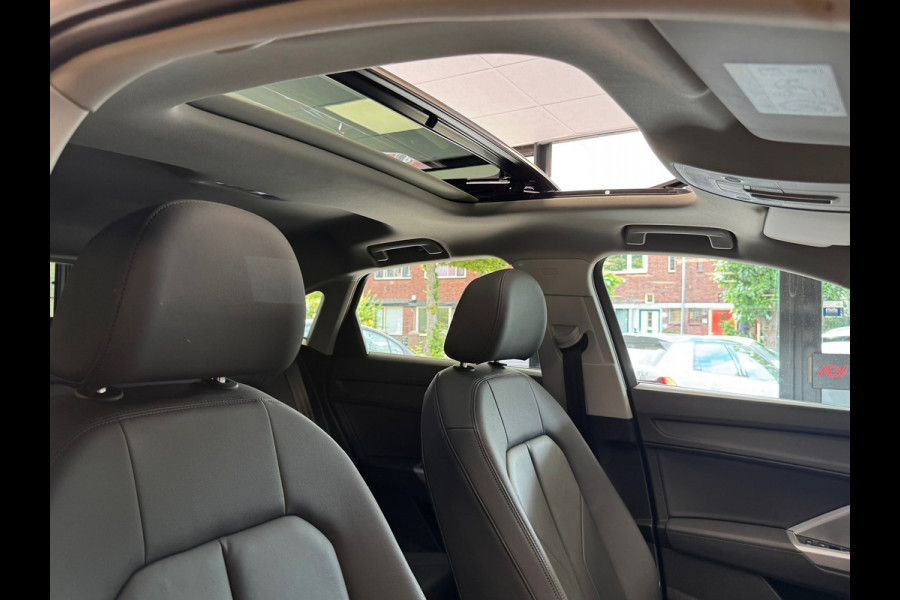 Audi Q3 Sportback 35 TFSI S Edition Competition PANO PARKEERSENOREN CRUISE CONTROL DIGITAL DASH STOELVERWARMING APPLE CARPLAY