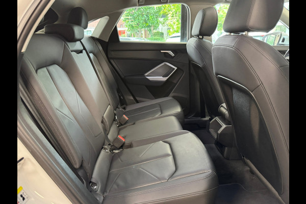 Audi Q3 Sportback 35 TFSI S Edition Competition PANO PARKEERSENOREN CRUISE CONTROL DIGITAL DASH STOELVERWARMING APPLE CARPLAY