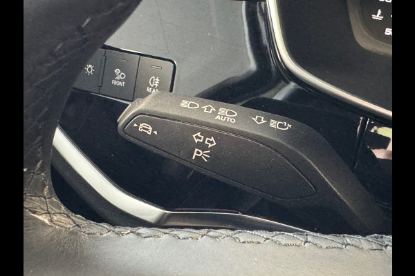 Audi Q3 Sportback 35 TFSI S Edition Competition PANO PARKEERSENOREN CRUISE CONTROL DIGITAL DASH STOELVERWARMING APPLE CARPLAY