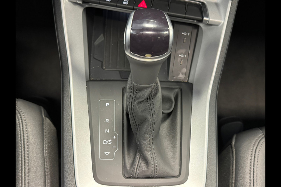 Audi Q3 Sportback 35 TFSI S Edition Competition PANO PARKEERSENOREN CRUISE CONTROL DIGITAL DASH STOELVERWARMING APPLE CARPLAY