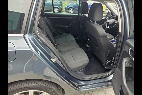 Škoda Octavia Combi 1.6 TDI Greentech inc btw en bpm
