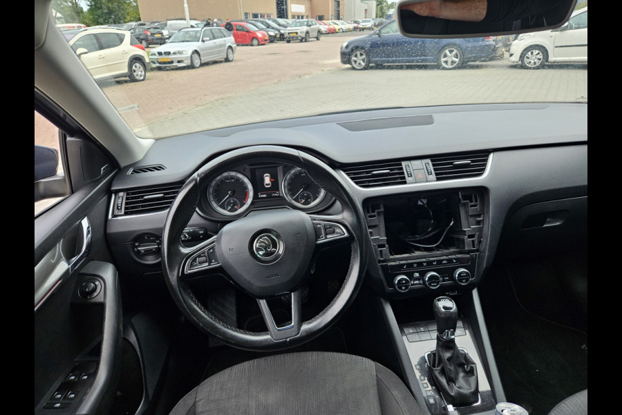 Škoda Octavia Combi 1.6 TDI Greentech inc btw en bpm