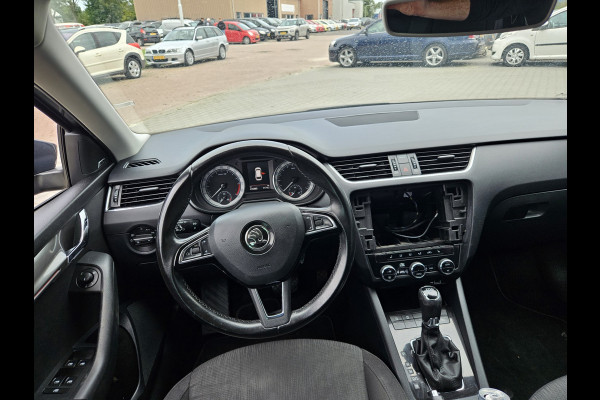 Škoda Octavia Combi 1.6 TDI Greentech inc btw en bpm